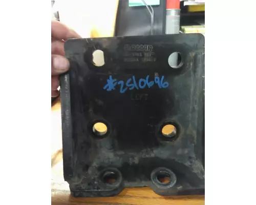 CUMMINS ISX15 ENGINE MOUNTS, ENGINE (REAR)