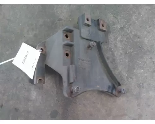 CUMMINS ISX15 ENGINE MOUNTS, ENGINE (REAR)