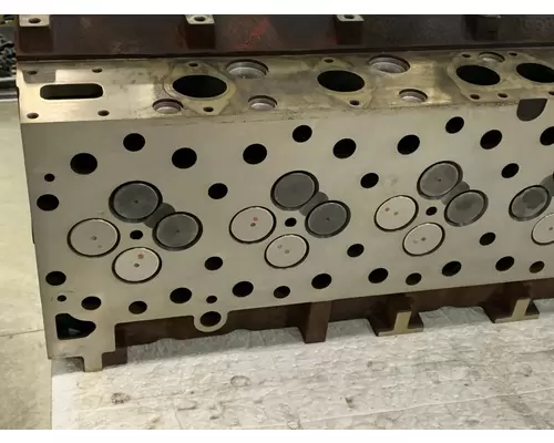 CUMMINS ISX15 Engine Cylinder Head