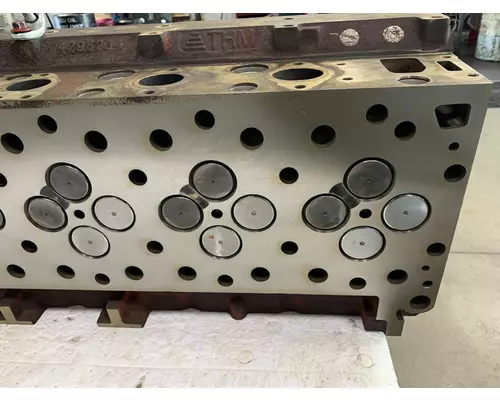 CUMMINS ISX15 Engine Cylinder Head