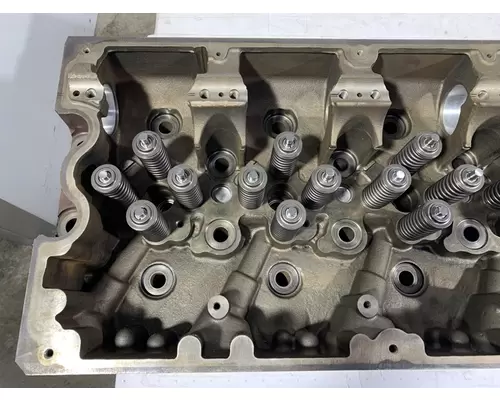 CUMMINS ISX15 Engine Cylinder Head