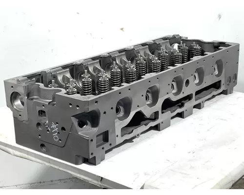 CUMMINS ISX15 Engine Cylinder Head