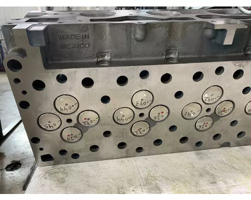 CUMMINS ISX15 Engine Cylinder Head