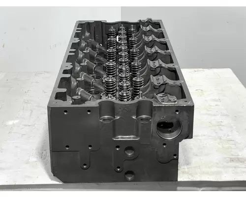 CUMMINS ISX15 Engine Cylinder Head