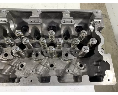 CUMMINS ISX15 Engine Cylinder Head