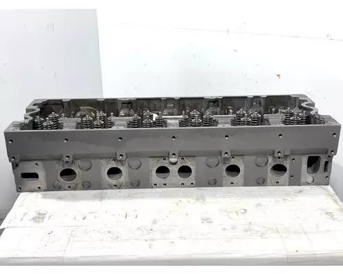 CUMMINS ISX15 Engine Cylinder Head