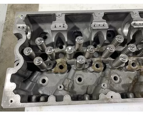 CUMMINS ISX15 Engine Cylinder Head