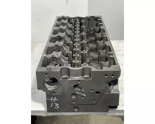 CUMMINS ISX15 Engine Cylinder Head