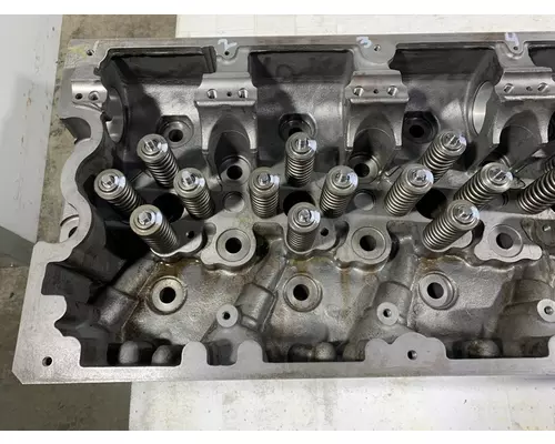 CUMMINS ISX15 Engine Cylinder Head