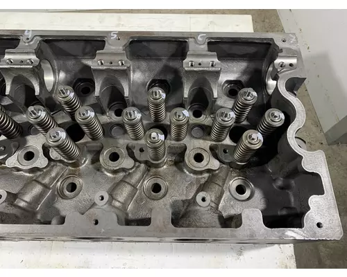 CUMMINS ISX15 Engine Cylinder Head