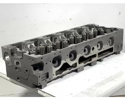 CUMMINS ISX15 Engine Cylinder Head