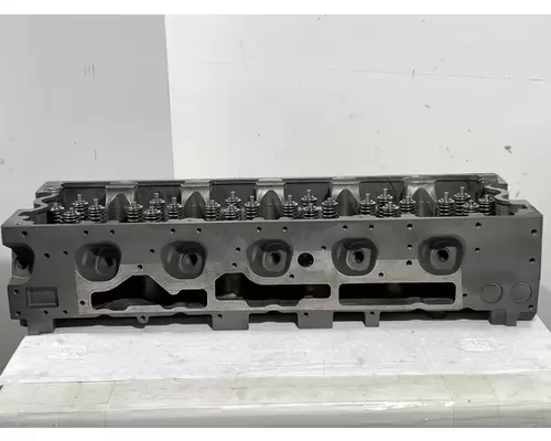 CUMMINS ISX15 Engine Cylinder Head