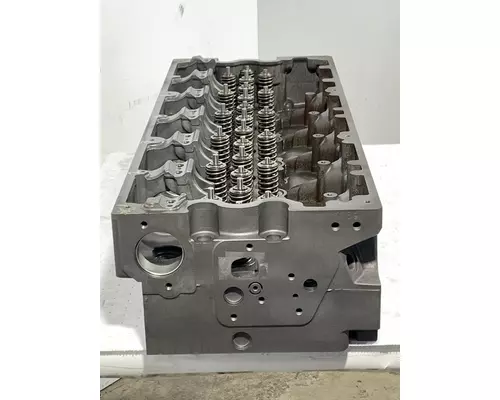 CUMMINS ISX15 Engine Cylinder Head