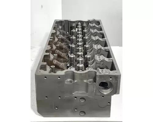 CUMMINS ISX15 Engine Cylinder Head