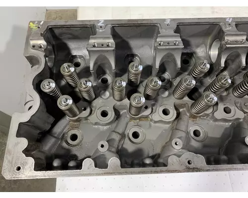 CUMMINS ISX15 Engine Cylinder Head