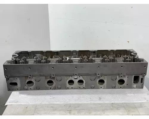 CUMMINS ISX15 Engine Cylinder Head