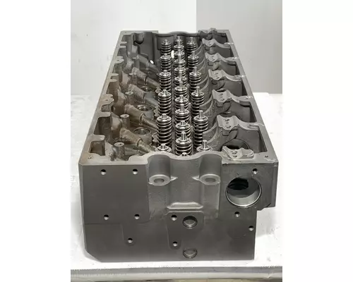 CUMMINS ISX15 Engine Cylinder Head