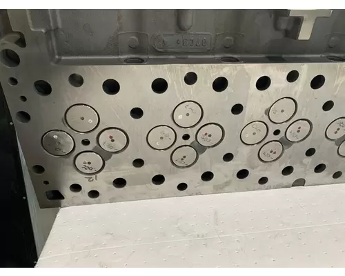 CUMMINS ISX15 Engine Cylinder Head