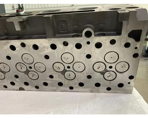 CUMMINS ISX15 Engine Cylinder Head