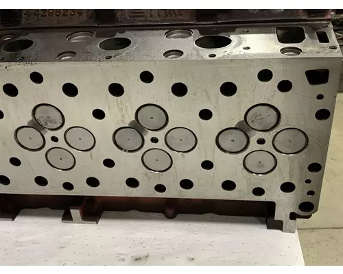 CUMMINS ISX15 Engine Cylinder Head