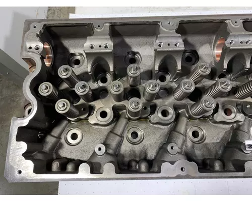 CUMMINS ISX15 Engine Cylinder Head