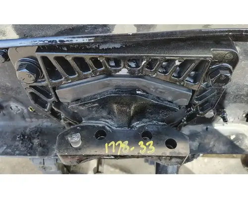 CUMMINS ISX15 Engine Mounts