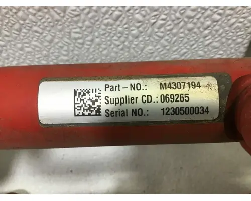 CUMMINS ISX15 FUEL RAIL