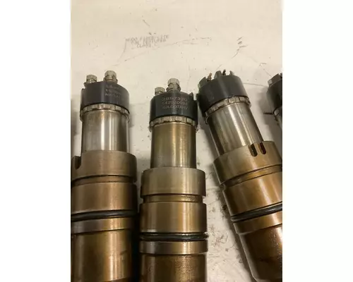 CUMMINS ISX15 Fuel Injector