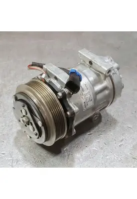 CUMMINS ISX Air Conditioner Compressor