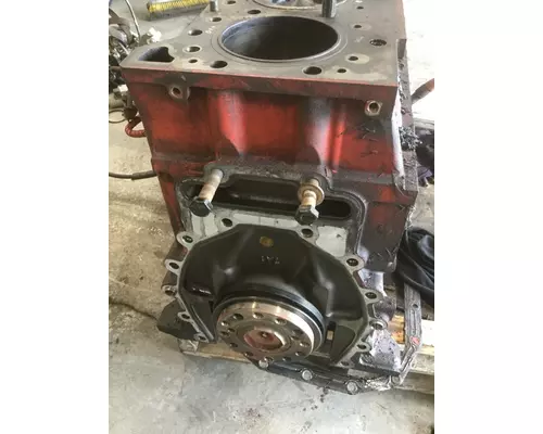 CUMMINS ISX Cylinder Block