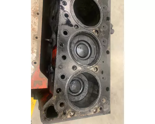 CUMMINS ISX Cylinder Block