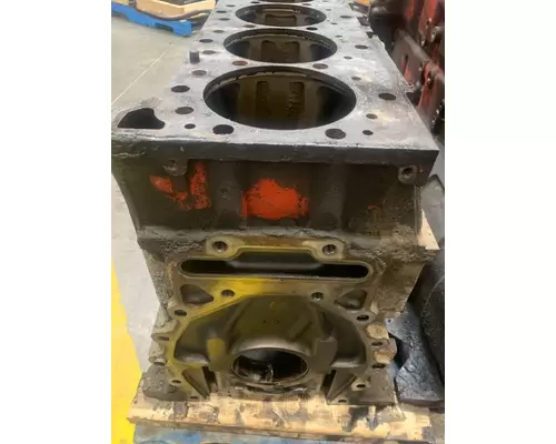 CUMMINS ISX Cylinder Block