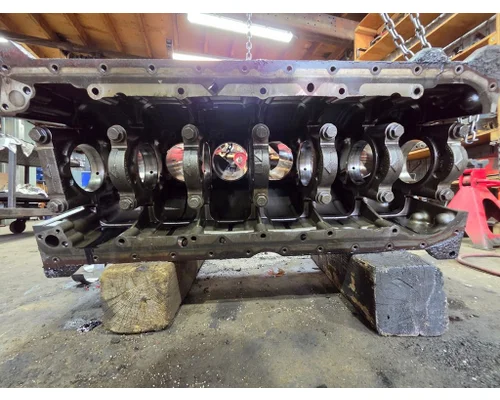 CUMMINS ISX Cylinder Block