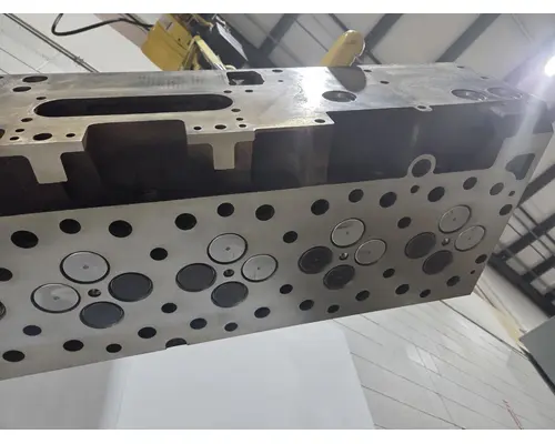 CUMMINS ISX Cylinder Head