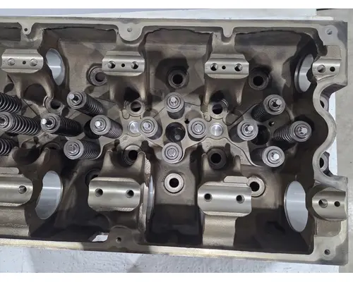 CUMMINS ISX Cylinder Head