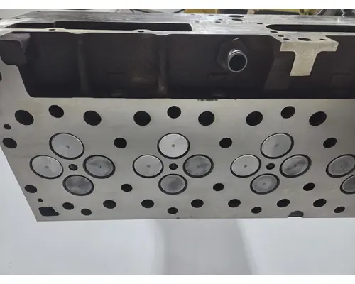 CUMMINS ISX Cylinder Head