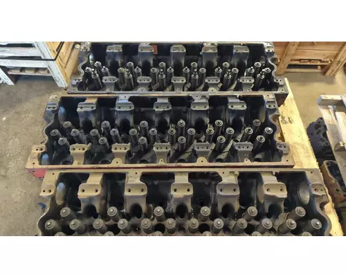 CUMMINS ISX Cylinder Head