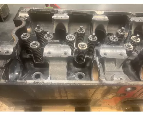 CUMMINS ISX Cylinder Head