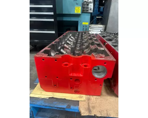 CUMMINS ISX Cylinder Head