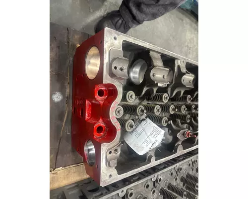 CUMMINS ISX Cylinder Head