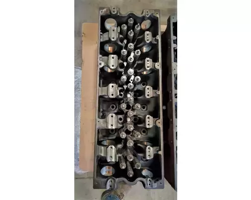 CUMMINS ISX Cylinder Head