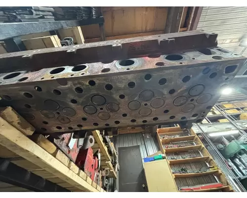 CUMMINS ISX Cylinder Head