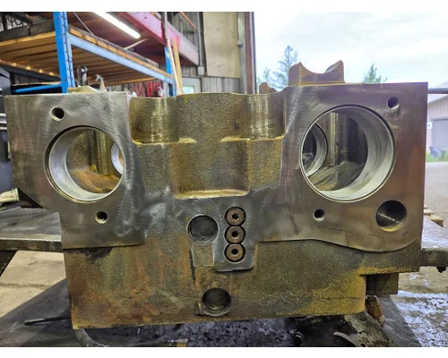 CUMMINS ISX Cylinder Head