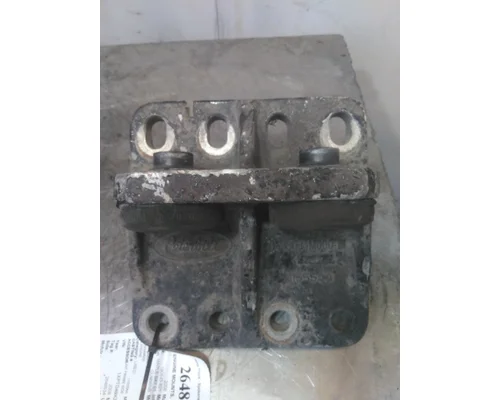 CUMMINS ISX ENGINE MOUNTS, ENGINE (REAR)