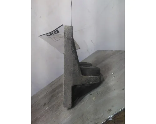 CUMMINS ISX ENGINE MOUNTS, ENGINE (REAR)