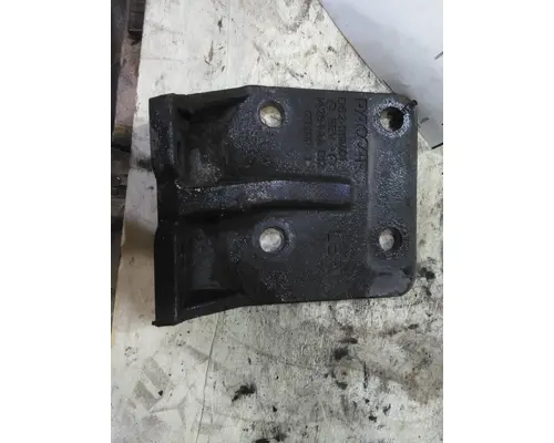 CUMMINS ISX ENGINE MOUNTS, ENGINE (REAR)