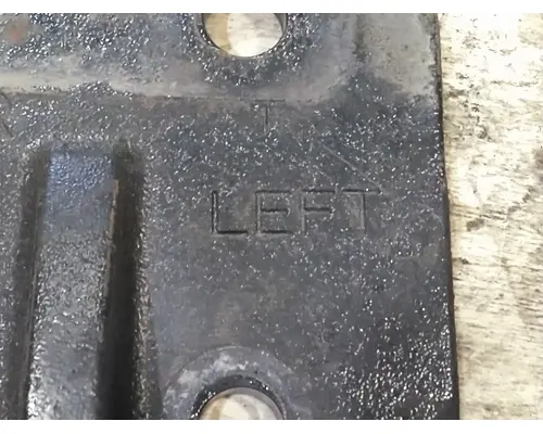 CUMMINS ISX ENGINE MOUNTS, ENGINE (REAR)