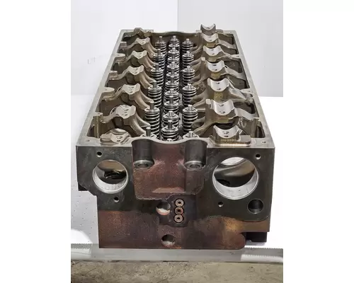 CUMMINS ISX Engine Cylinder Head