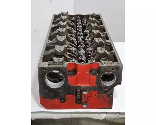 CUMMINS ISX Engine Cylinder Head