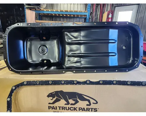 CUMMINS ISX Oil Pan